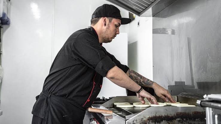 What Is a Cocina Fantasma and Why It’s Reshaping the Restaurant Industry
