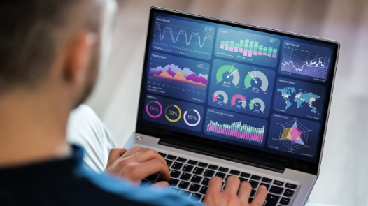 5 Ways Professional Guidance Strengthens a Business's Online Presence